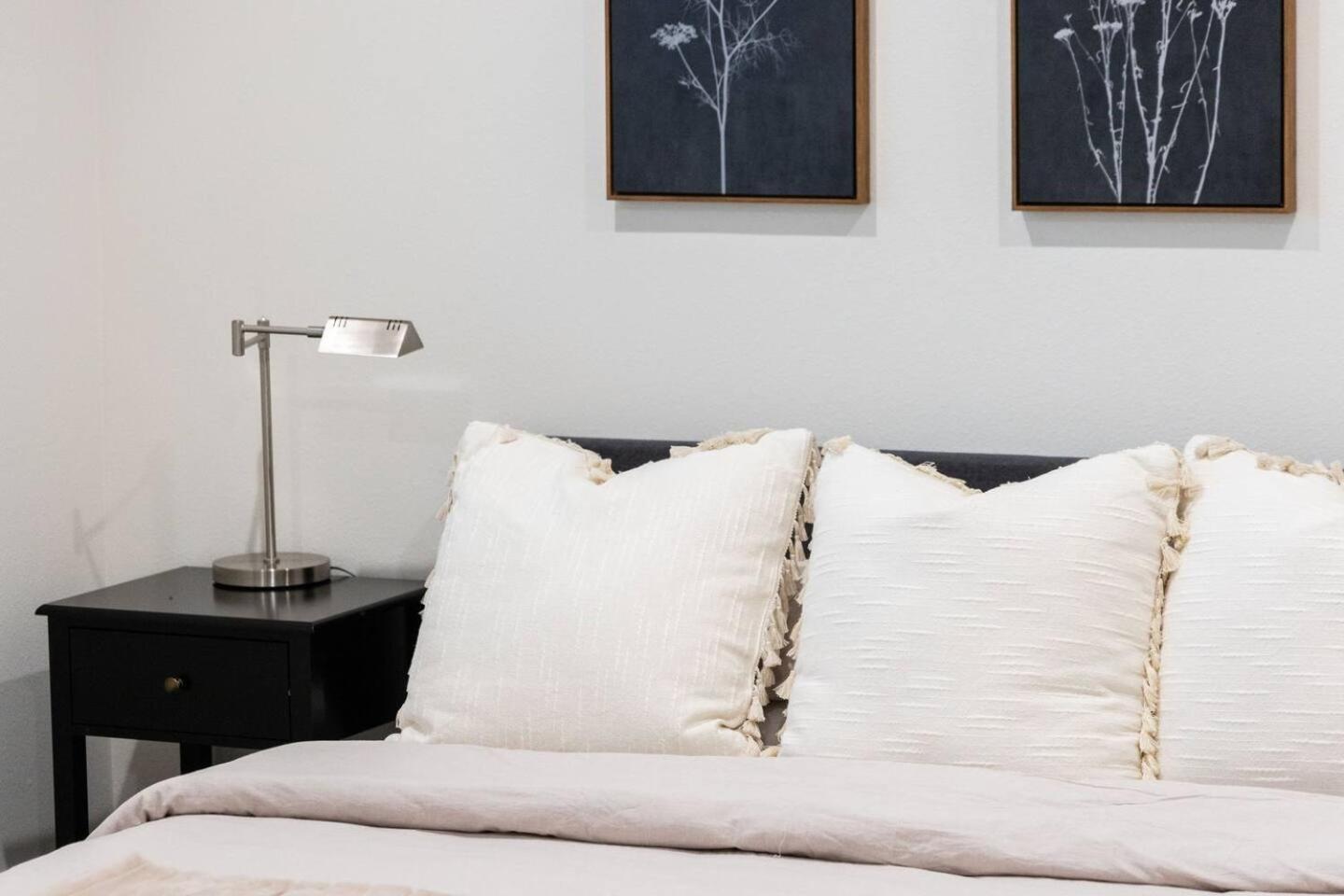Ferienhaus Fresh & New Downtown La Condo!