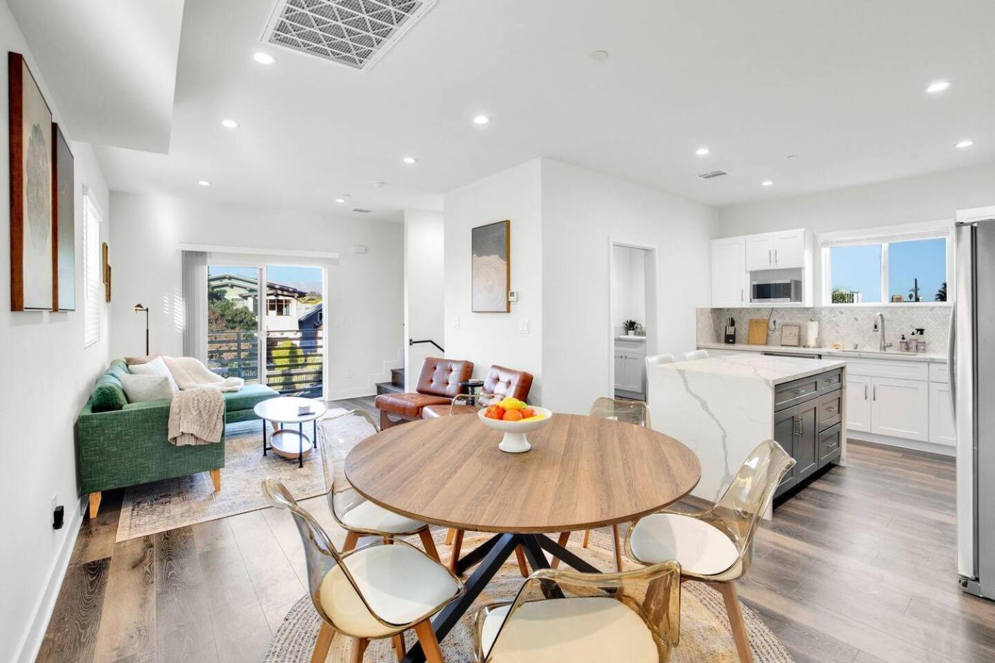 Ferienhaus Fresh & New Downtown La Condo!
